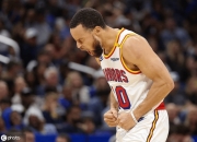 开云体育在线-勇士绝杀湖人：库里的三分球再次致胜的简单介绍