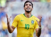 巴西球队宣布续约世界级前锋，稳固攻击线的简单介绍