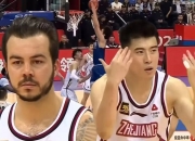 开云体育入口-队内核心球员受伤退场，教练应急调整策略