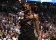 开云体育官方网站-詹姆斯的退赛让粉丝遗憾