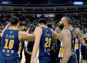 开云体育下载-前任球员回归球队，引发球迷回忆和期待的简单介绍