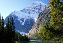 开云体育入口-意大利网球队完胜世界网球队，西西帕斯送出助攻