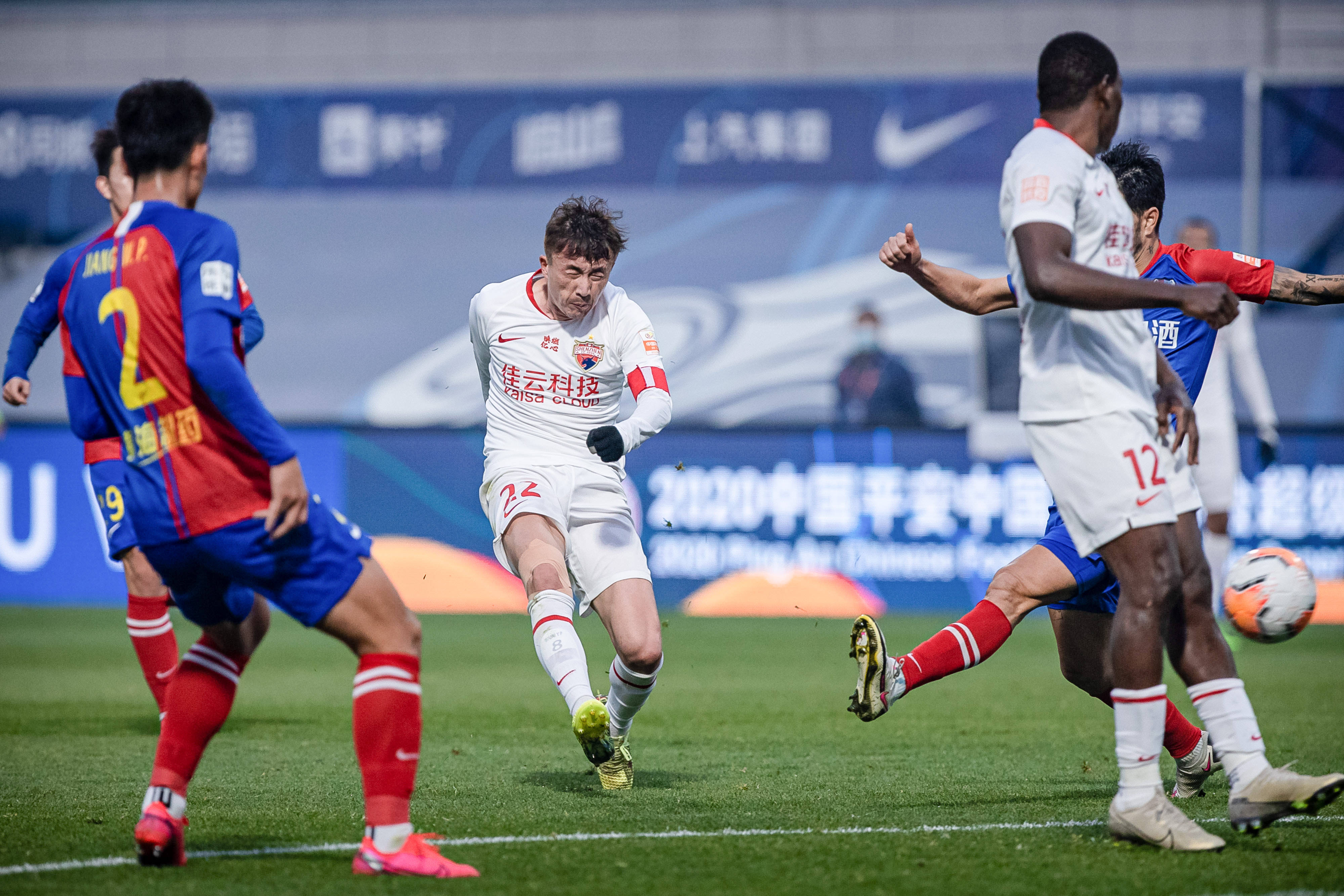 青岛黄海战胜劲敌,上升积分榜排名的简单介绍 青岛黄海战胜劲敌,上升积分榜排名的简单介绍