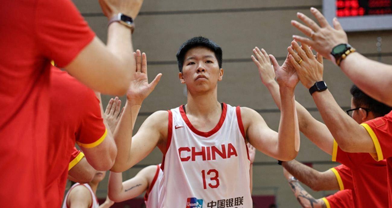 篮球巨星代表中国队出征亚运会,斩获金牌 篮球巨星代表中国队出征亚运会,斩获金牌