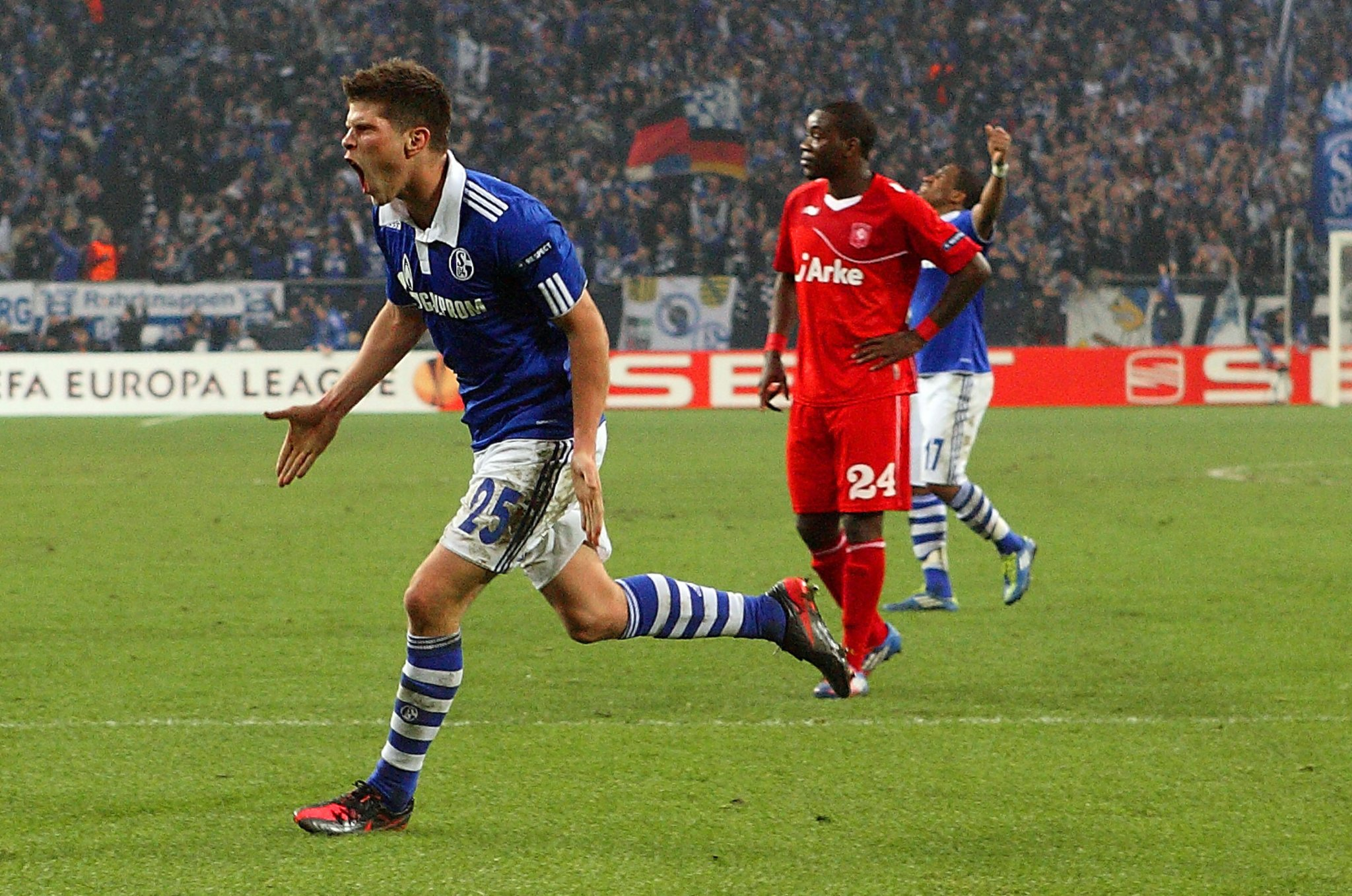 弗莱堡队客场壮举，助力晋级争夺的简单介绍