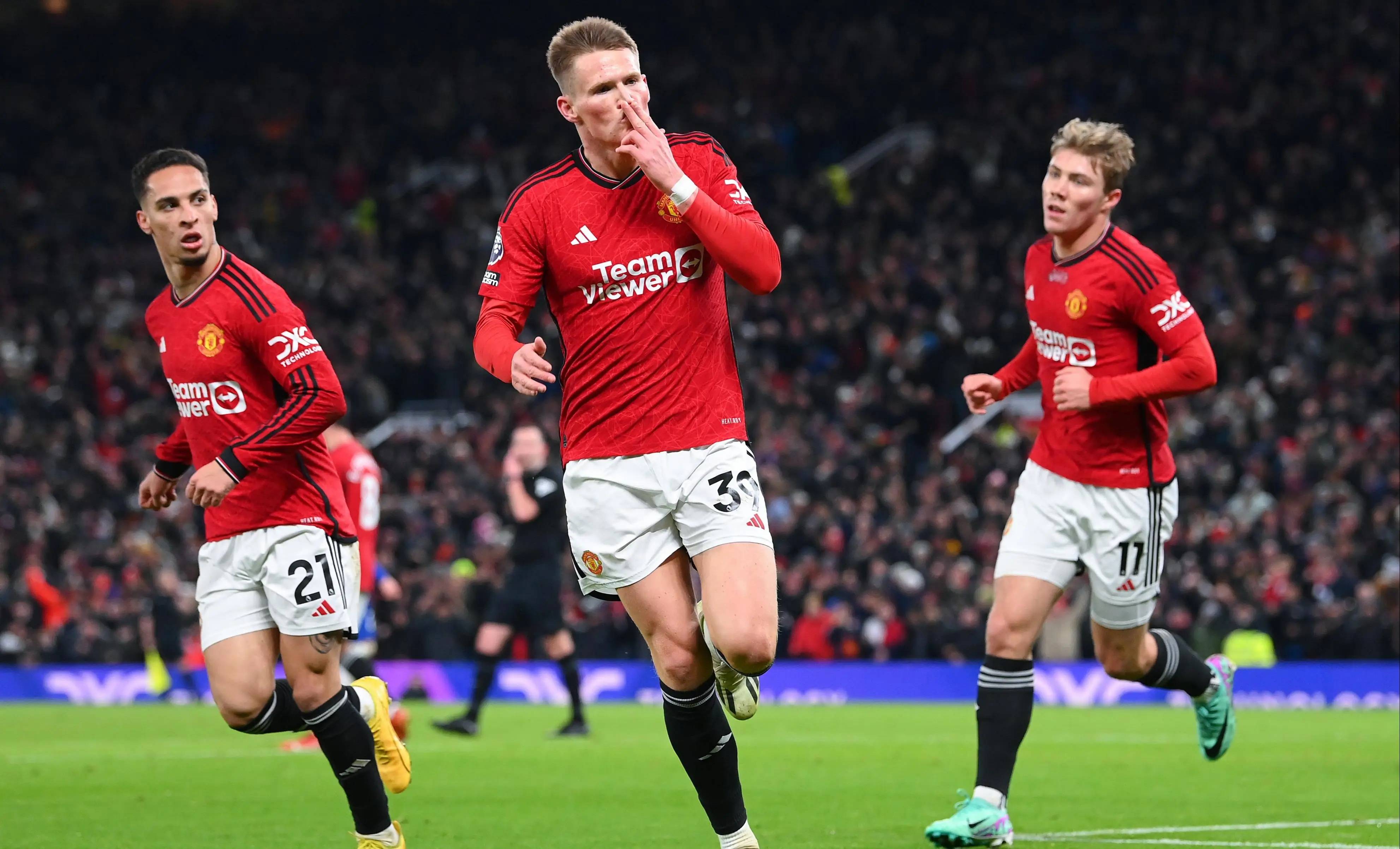 曼联主场战平切尔西，积分榜上仍屈居次席！的简单介绍