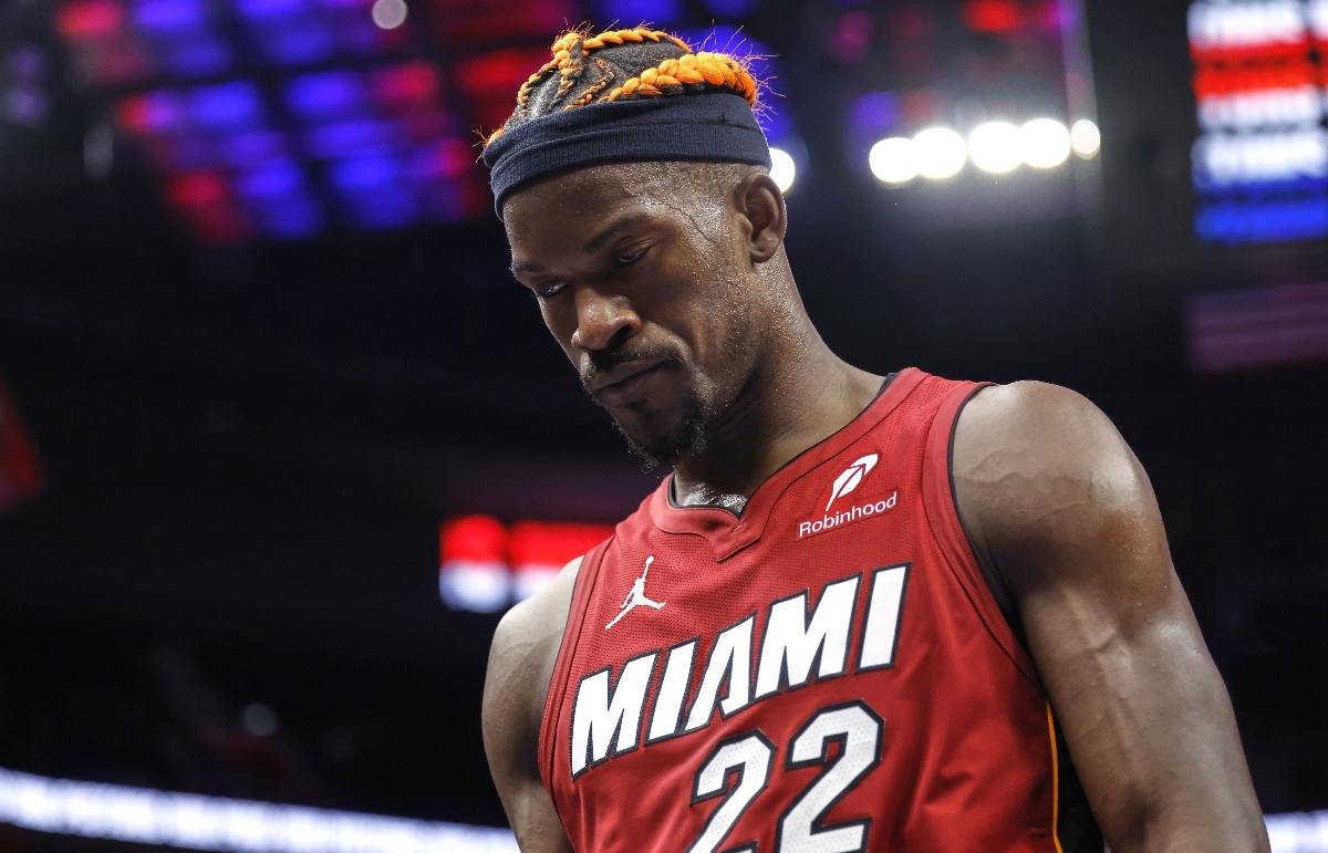 包含热火队巨星吉米巴特勒收获最佳防守球员奖的词条