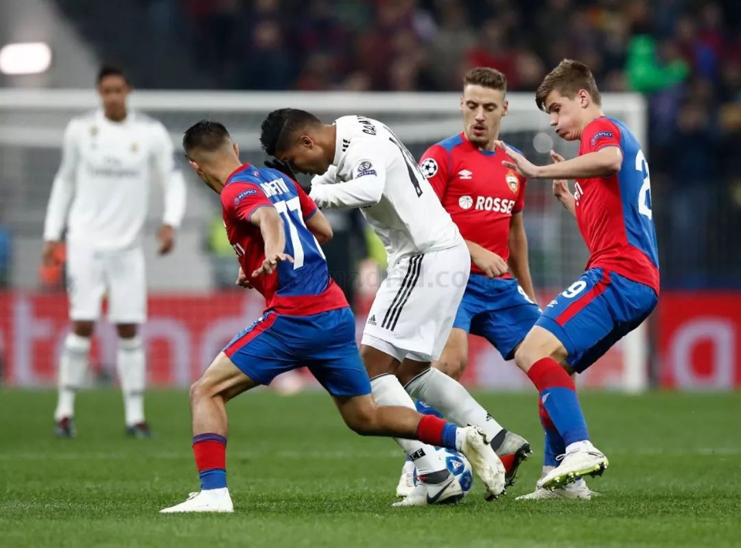 韦斯卡客场完胜巴拉伐，取得关键胜利的简单介绍