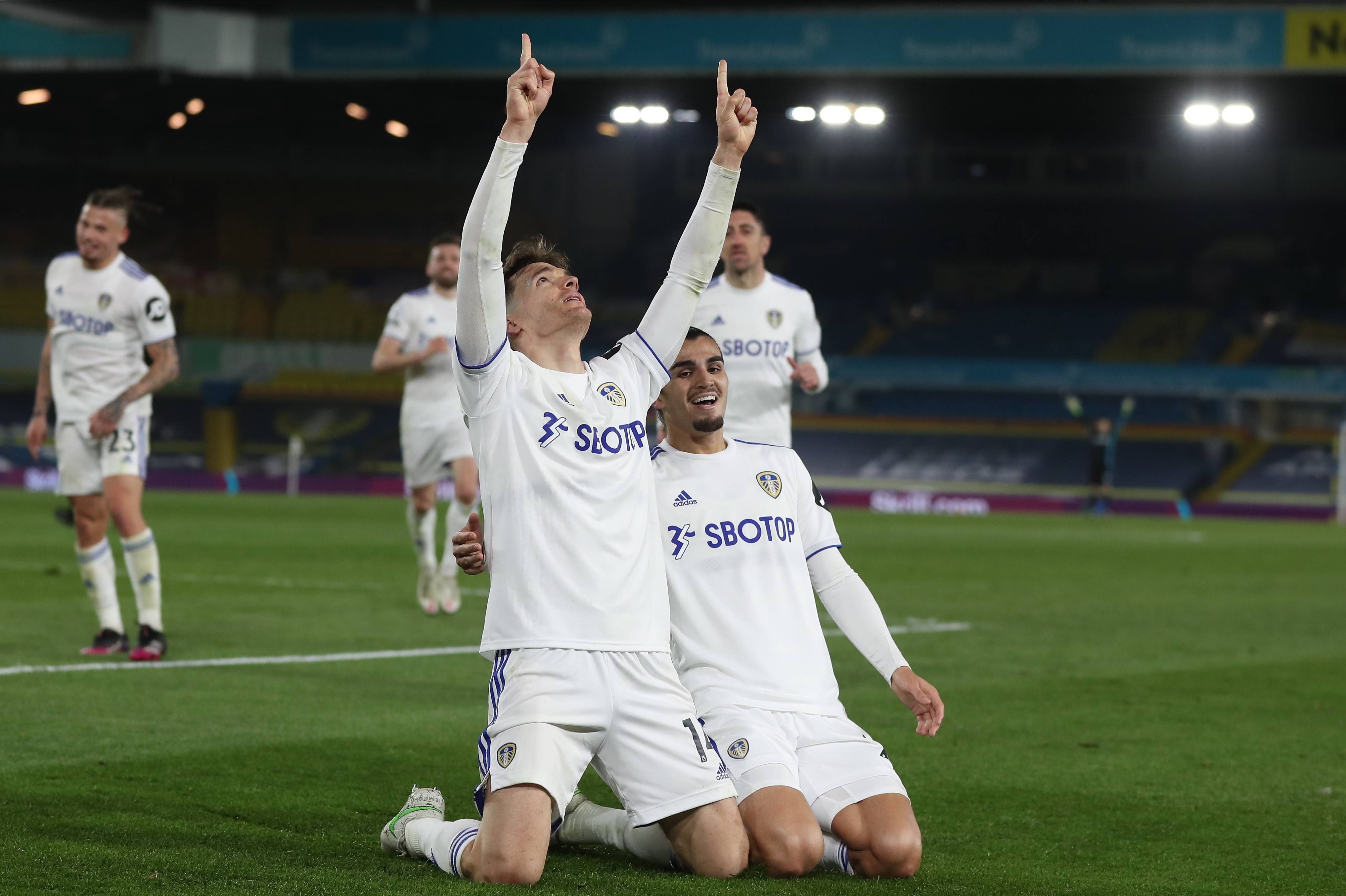 利兹联主场惜败,保持中游位置 利兹联主场惜败,保持中游位置