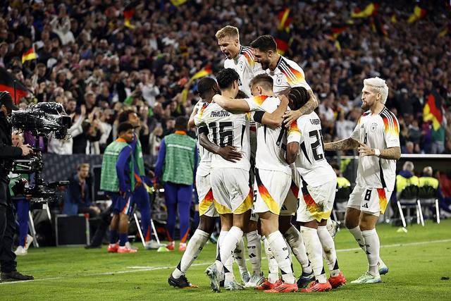 欧国联比赛德国队全力以赴,奋力拼搏的简单介绍 欧国联比赛德国队全力以赴,奋力拼搏的简单介绍