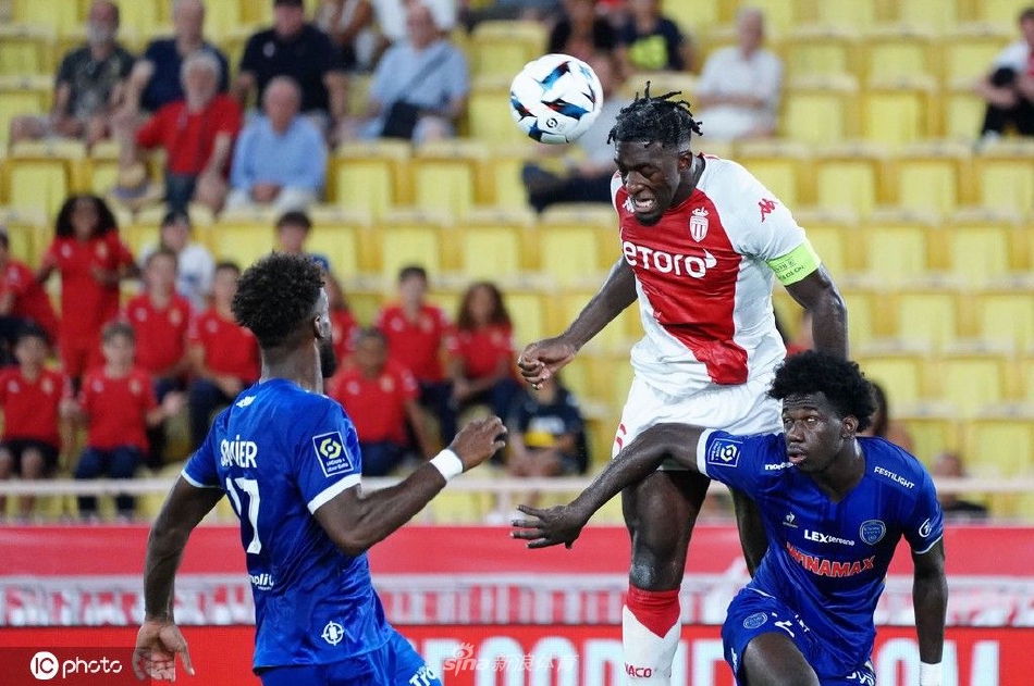 包含摩纳哥队客场大胜特鲁瓦，继续保持联赛不败纪录的词条