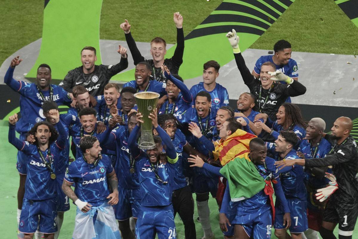 包含葡超豪门对决：波尔图迎战本菲卡的词条