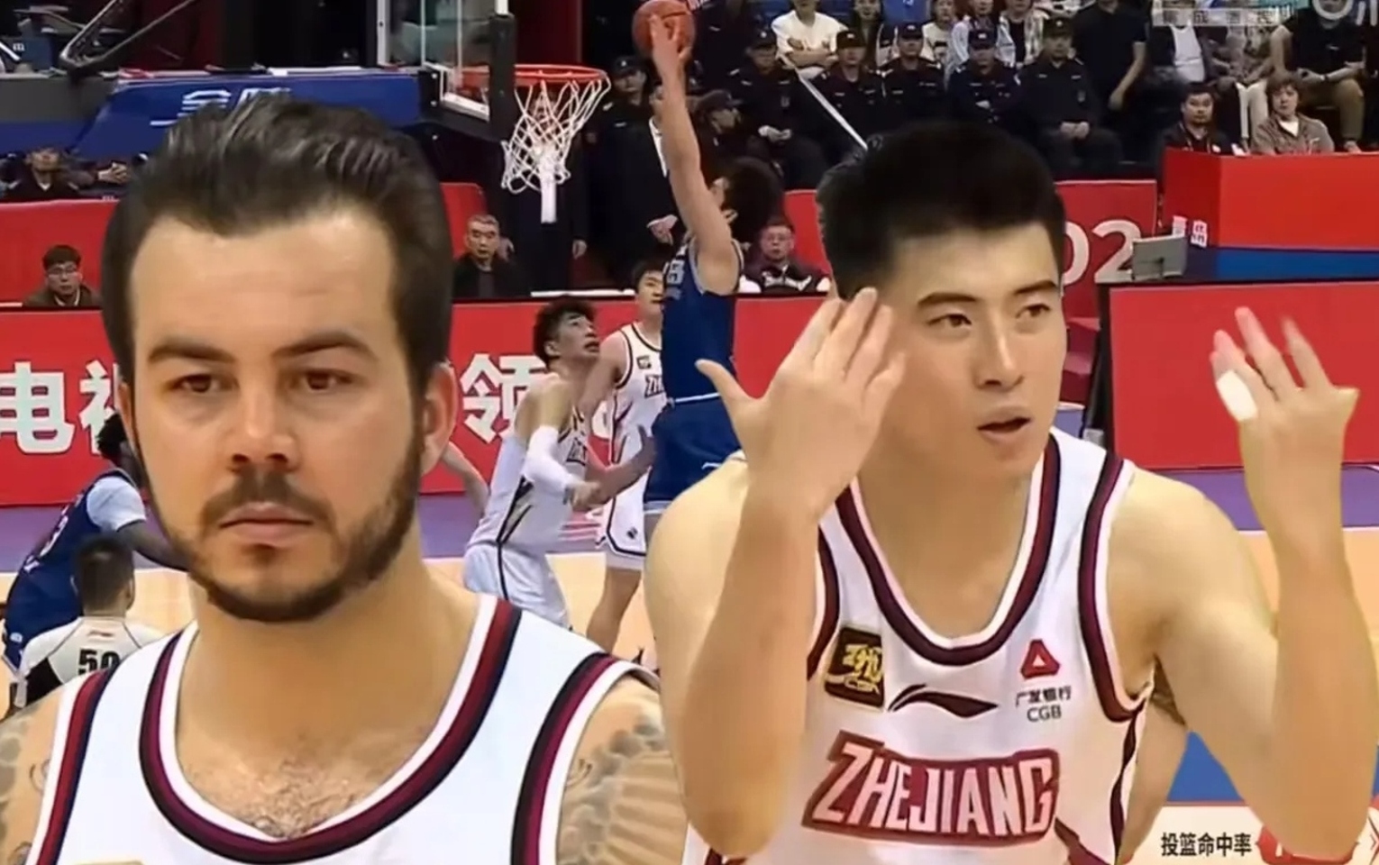 队内核心球员受伤退场，教练应急调整策略