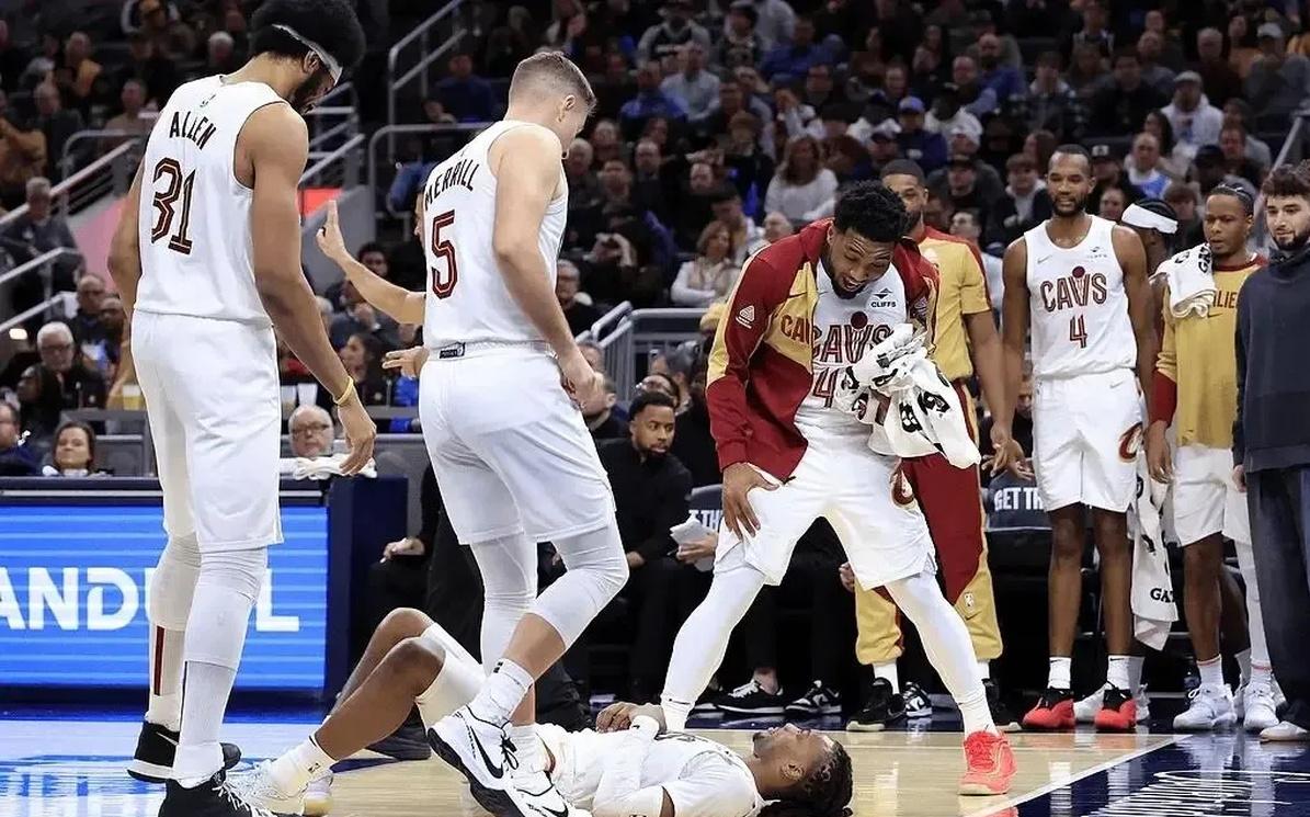 关于骑士队踢馆太难坚持无缘季后赛面临重建的信息 关于骑士队踢馆太难坚持无缘季后赛面临重建的信息