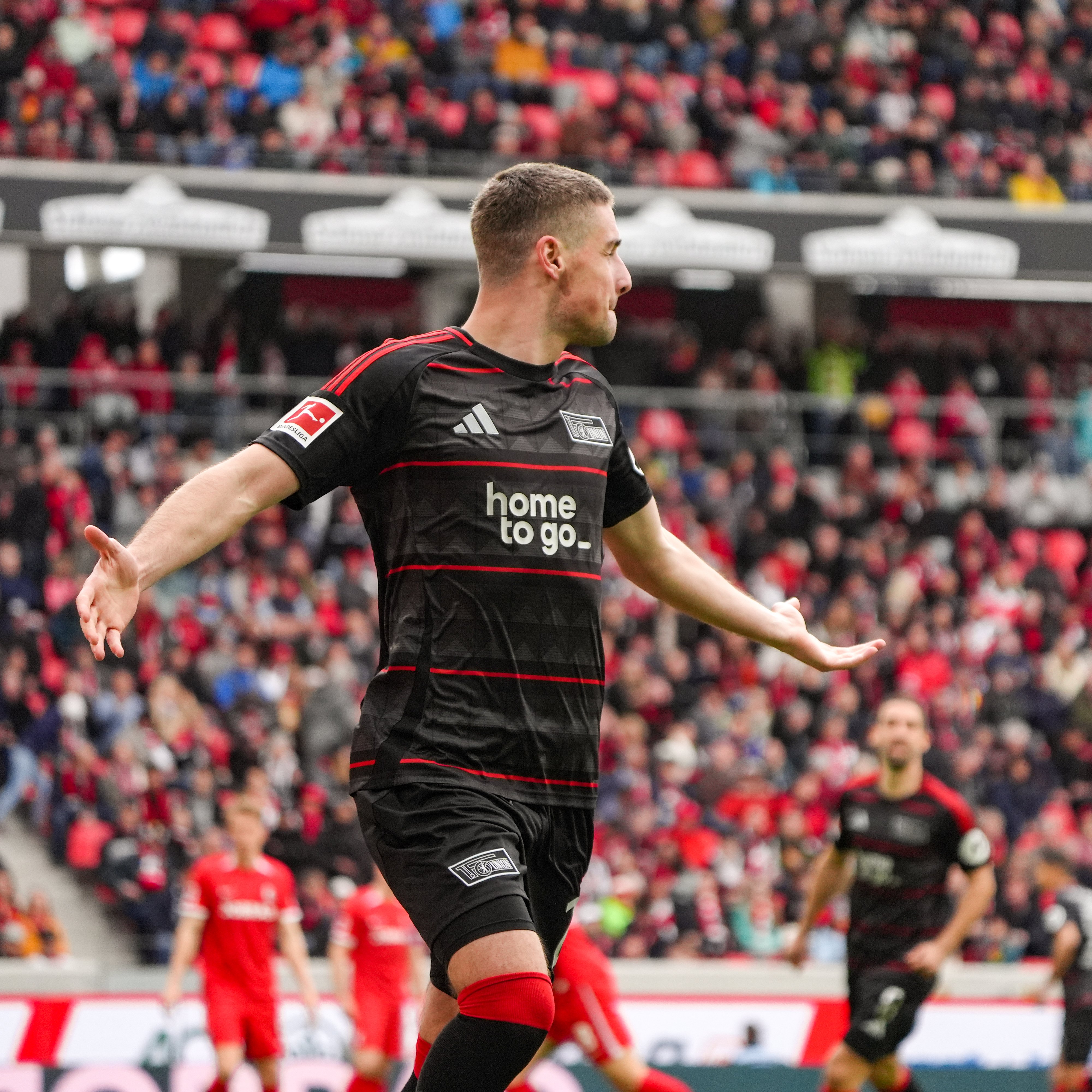 包含柏林联肆虐对手,取得大胜开门红的词条 包含柏林联肆虐对手,取得大胜开门红的词条