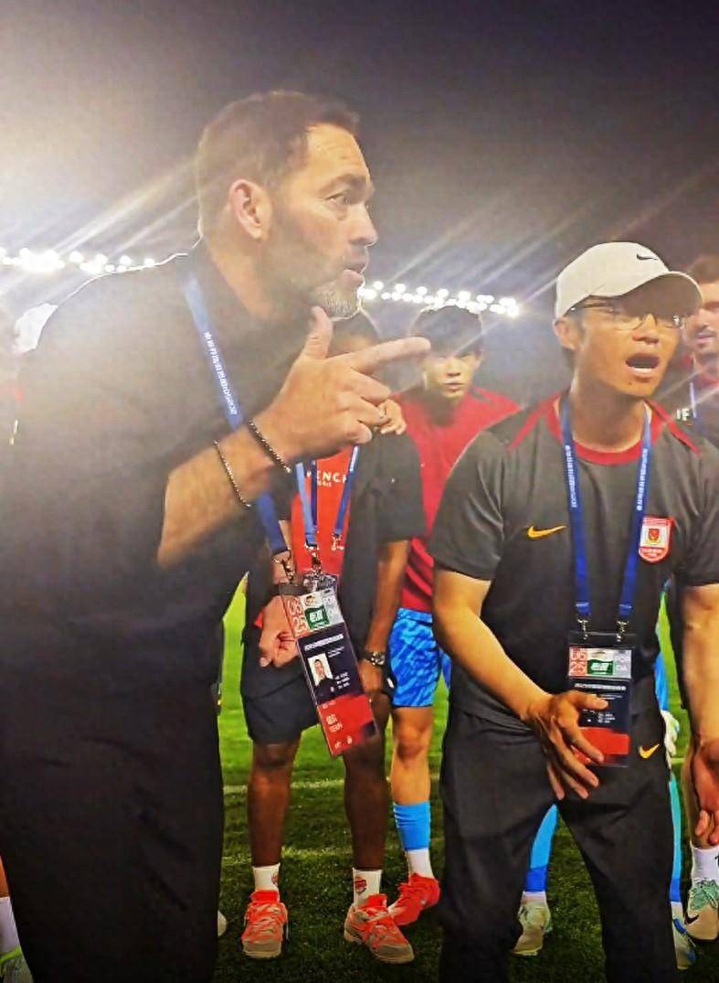 关于伯恩利逆袭击败对手,继续保级之路的信息 关于伯恩利逆袭击败对手,继续保级之路的信息