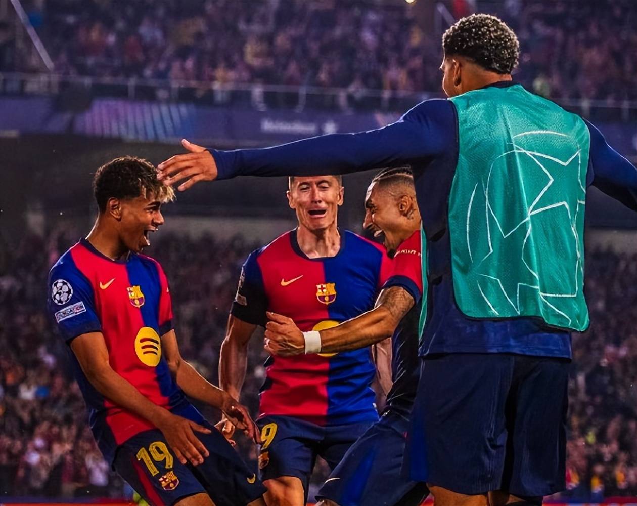 巴塞罗那主场大败，欧冠出线形势严峻