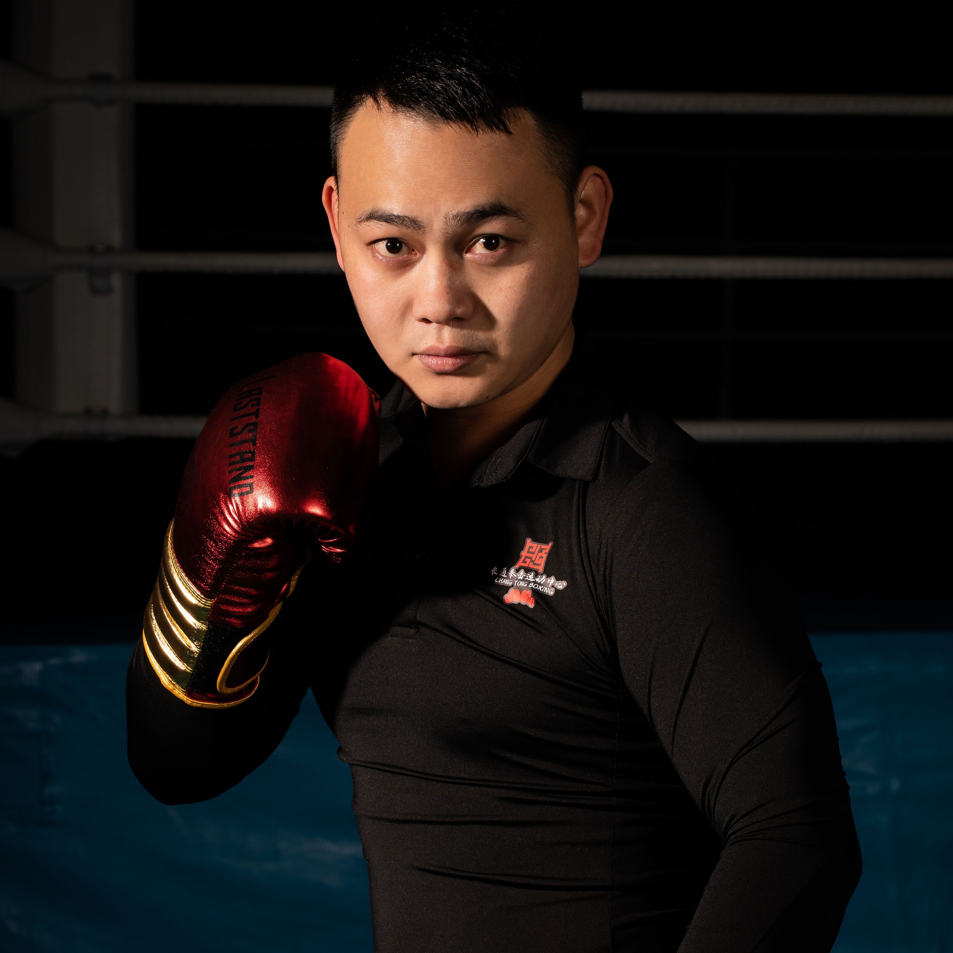 古巴拳击冠军击败强手，夺得桂冠