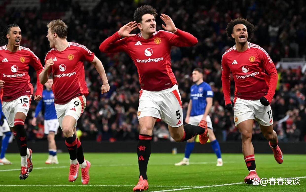 利物浦逆转曼城,英超联赛领跑优势扩大 利物浦逆转曼城,英超联赛领跑优势扩大