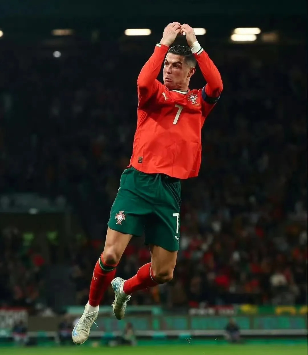 足球明星C罗将落败 足球明星C罗将落败