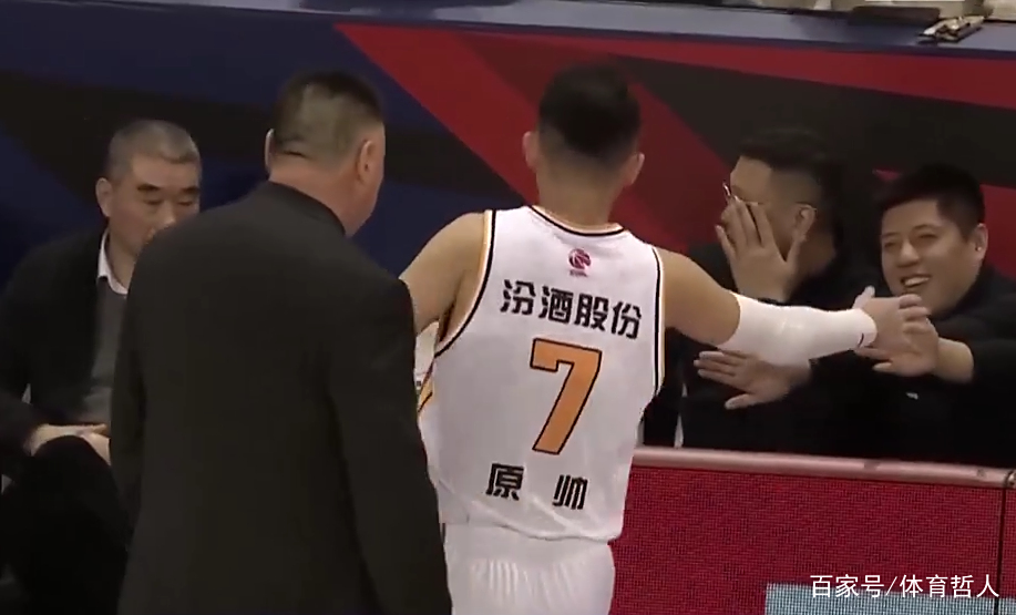 关于佛山灵三队员发挥出色,赢得比赛的信息 关于佛山灵三队员发挥出色,赢得比赛的信息