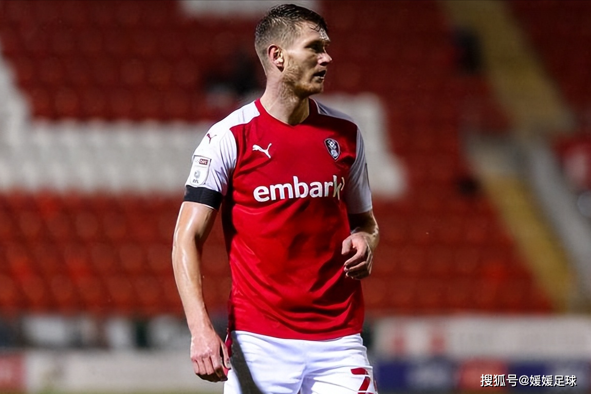 哈德斯菲尔德冲击不劳而获，客场取胜的简单介绍