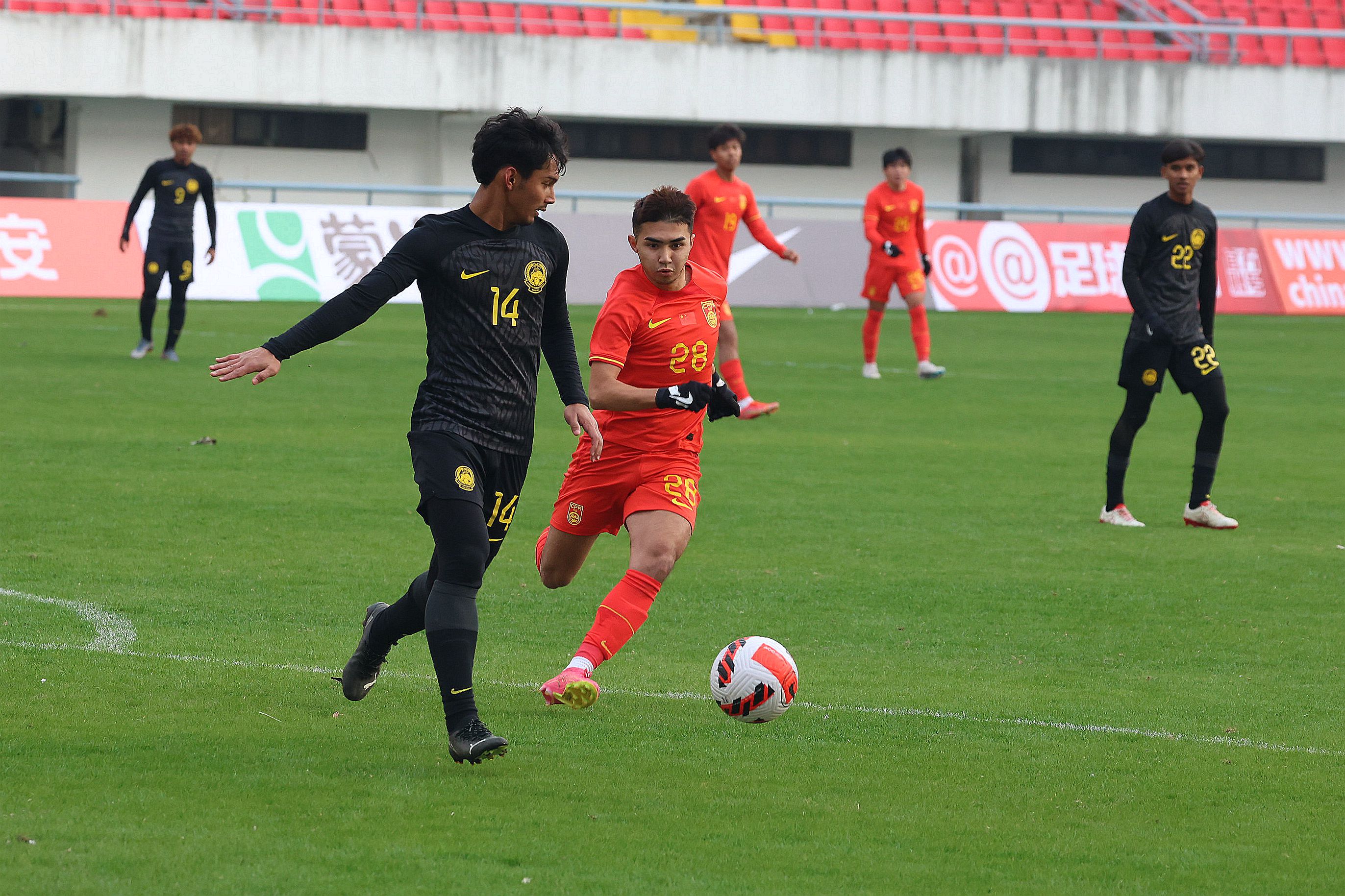 马来西亚球队惜败,寻找突破机会 马来西亚球队惜败,寻找突破机会