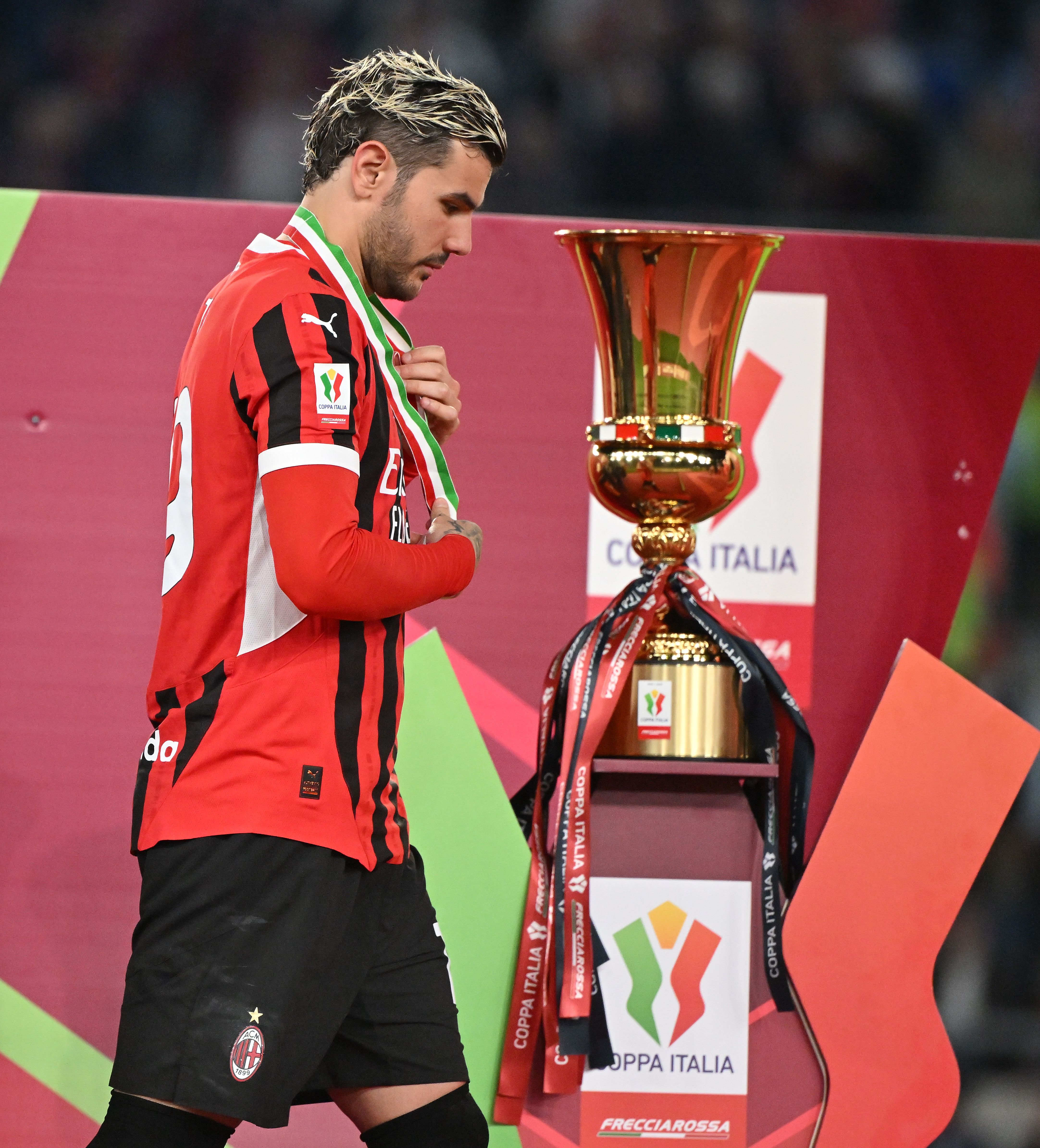 意大利选手勇夺冠军，引发赞誉