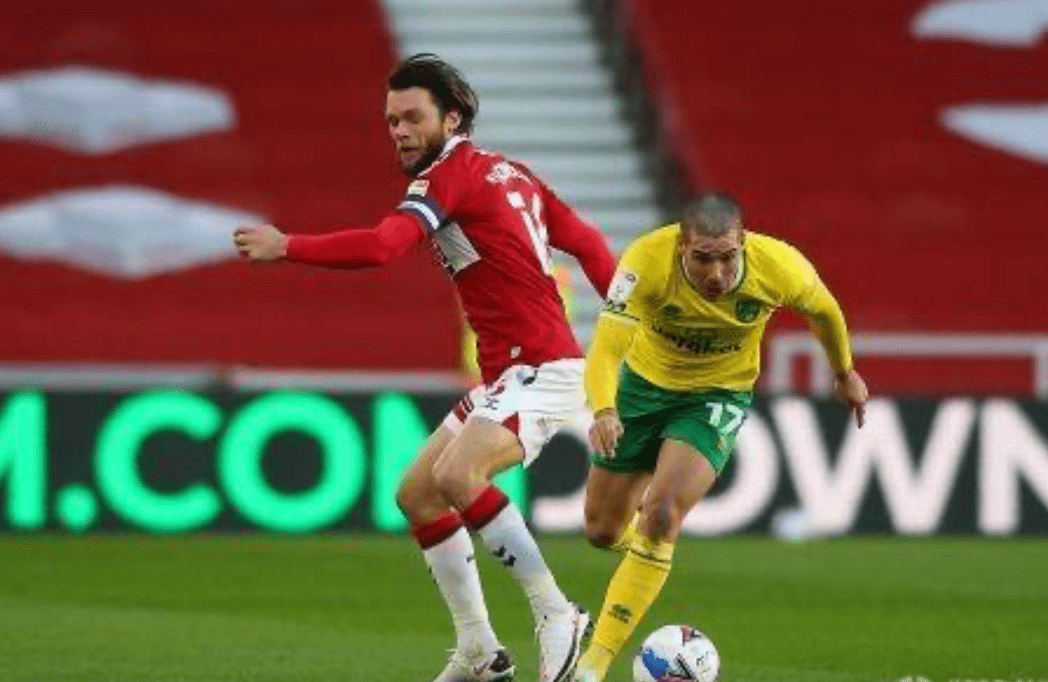 哈德斯菲尔德遭遇重大失利,积分榜下滑的简单介绍 哈德斯菲尔德遭遇重大失利,积分榜下滑的简单介绍