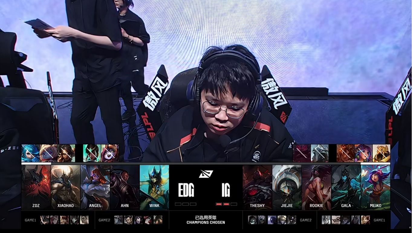 EDG翻盘TL,Tarzan成为全场焦点成都决赛之夜2:0(东京) EDG翻盘TL,Tarzan成为全场焦点成都决赛之夜2:0(东京)