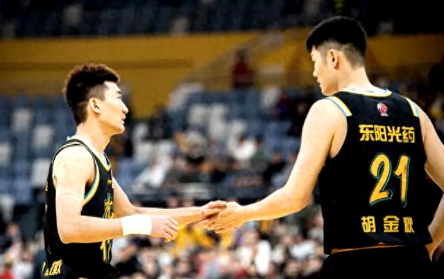 强队对决:辽宁队与广东队将展开较量 强队对决:辽宁队与广东队将展开较量