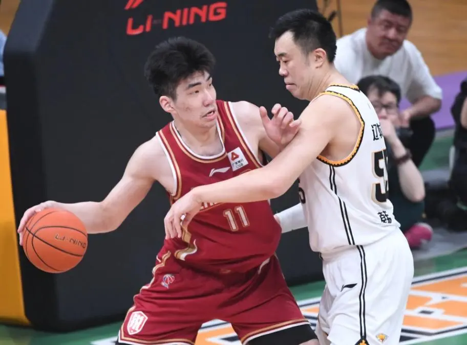 浙江男篮主场大胜,士气高涨稳固前进的简单介绍 浙江男篮主场大胜,士气高涨稳固前进的简单介绍