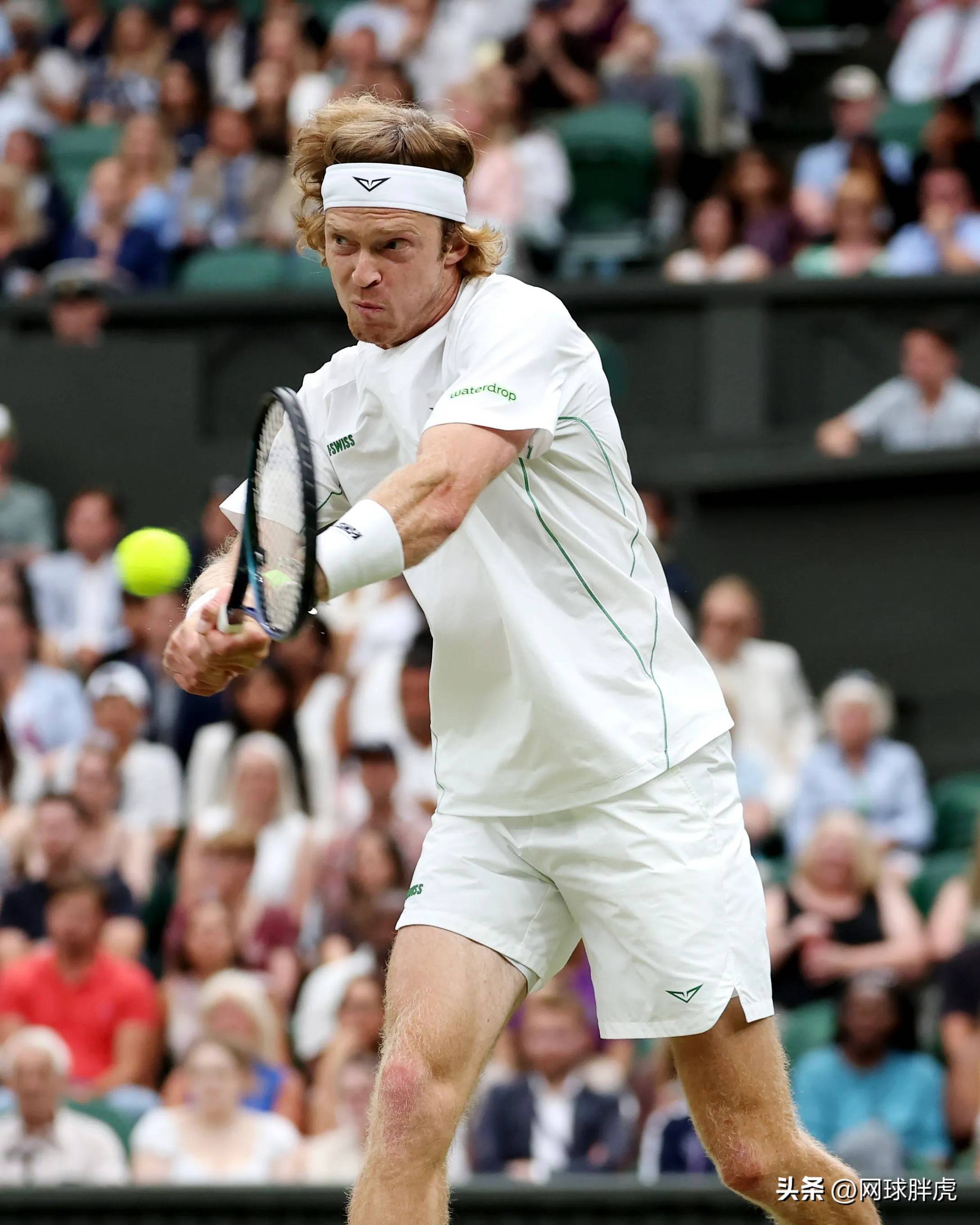 澳大利亚网球队力克意大利网球队，阿尔卡拉斯制霸全场的简单介绍