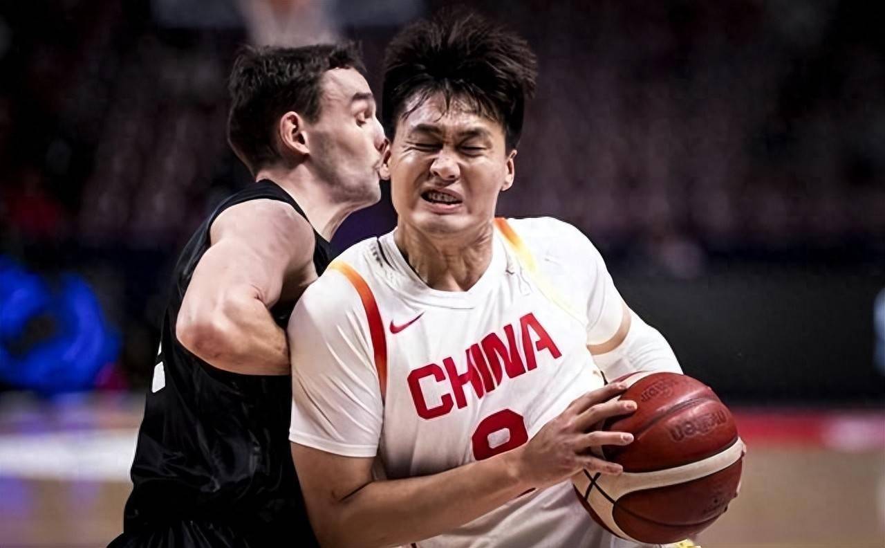澳大利亚男篮绝杀中国男篮，波特送出助攻的简单介绍