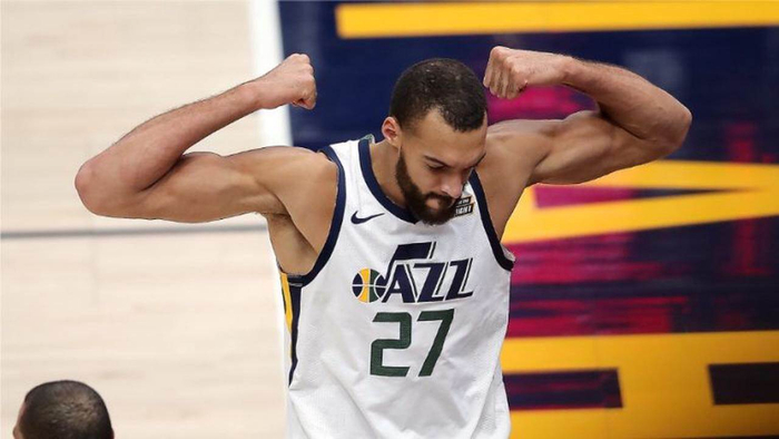 公牛翻盘辽宁队，戈贝尔刷新纪录